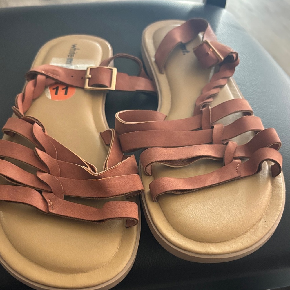 Elegant Tan Strappy Sandals